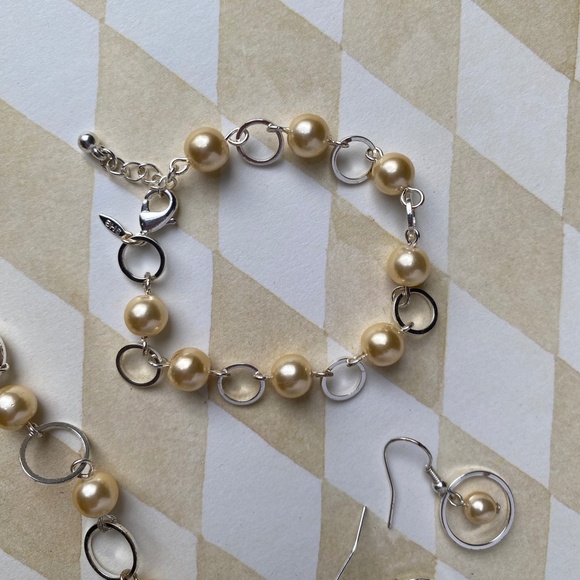 Avon Pearlesque Open Link 3-Piece Set - Picture 3 of 8